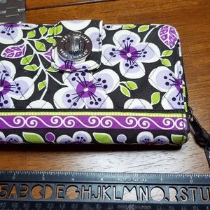 Vera Bradley wallet/clutch